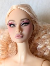 Fashion Royalty Integrity Toys