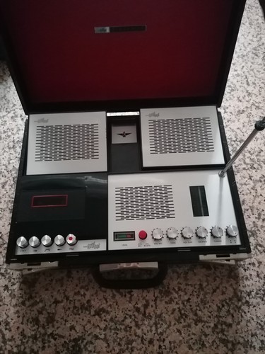Stereo cassette e - hi, radio