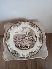 Piatto Da Decoro JOHNSON BROS " the Village Green"  made In England.