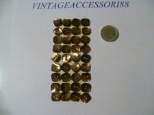 36 BOTTONI  VERA MADREPERLA 2 FORI 11 mm LINEATO 18 QUADRATO MARRONE