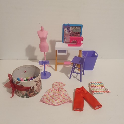 Atelier con bambola stilista - atelier,