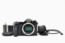 FUJIFILM GFX 50S II Medium