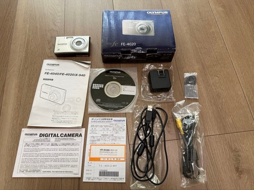 Fotocamera digitale compatta