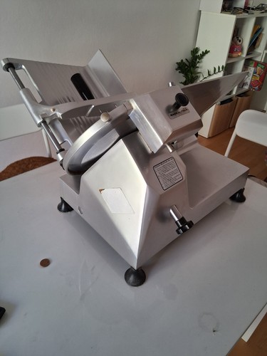Affettatrice professionale - affettatrice,
