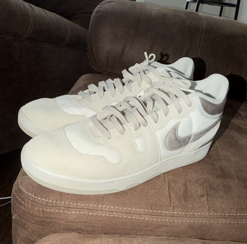 Social status nike mac attack - social,