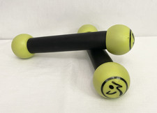 (2) ZUMBA FITNESS 2 X 1 libbra
