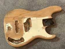 Corpo basso Fender Precision