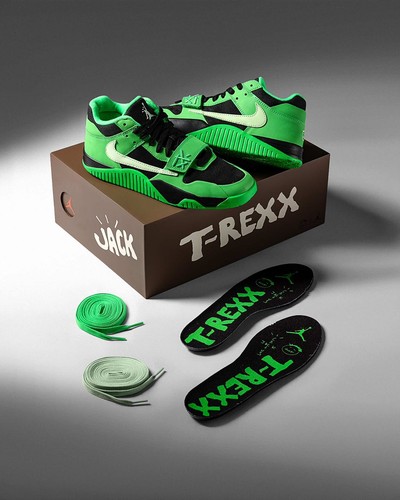 Nike travis scott - x,
