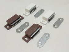 2 X CHIUSURA MAGNETICA