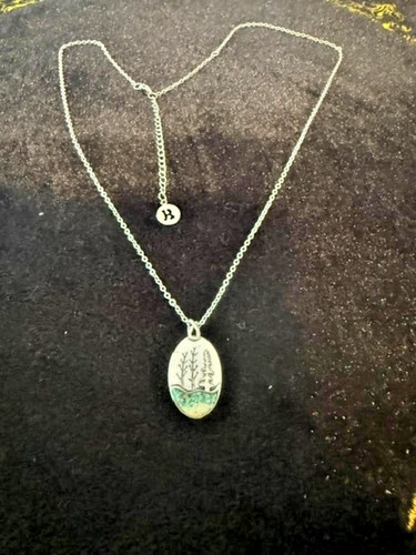 Collana con ciondolo paesaggio