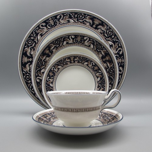 Wedgwood bone china florentine - bone,
