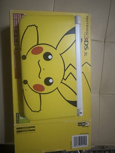 Nintendo 3ds pikachu - nintendo,