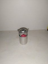 Vecchia lattiera in latta