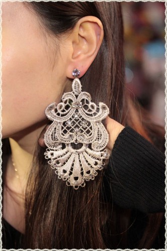 Orecchini pizzo macrame - in,