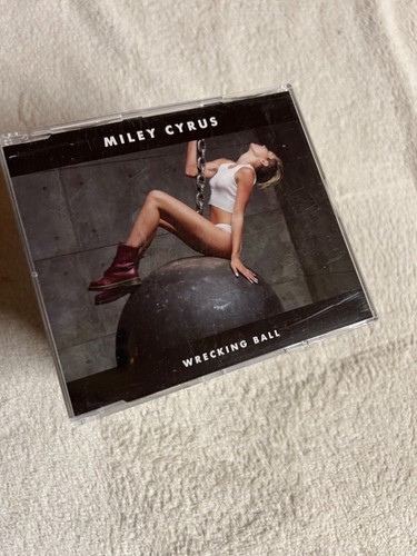 Wrecking ball von - wrecking, cyrus