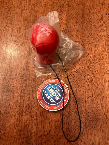Honking clown nose ringling - clown,