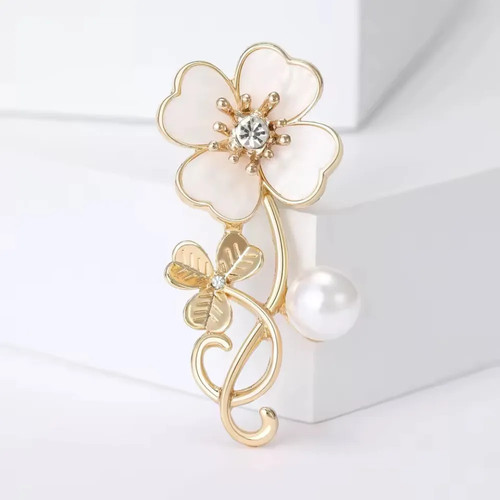 Spilla fiore camelia stile