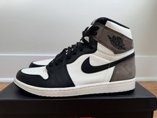 Taglia 11 - Jordan 1 Retro OG
