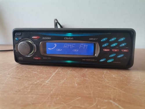 Radio lettore clarion - lettore,