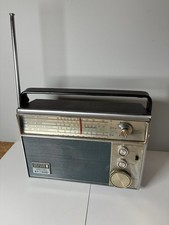 Zenith Solid State FM/AM Radio