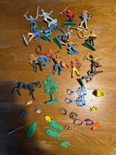 Nardi -Grosso lotto soldatini-cavalli ed accessori-ricambi-England 1960-70