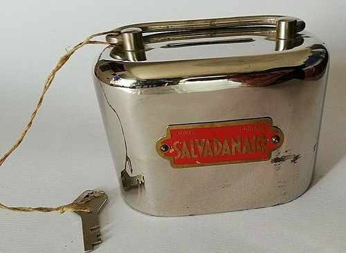 Salvadanaio metallo - in,