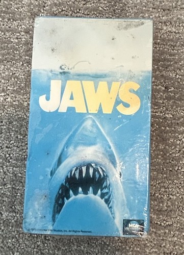 Jaws - 1991, universal)