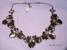 Jessica Simpson Color Oro