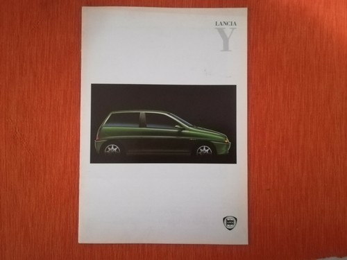 Brochure auto lancia - "lancia, y"
