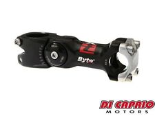 Attacco manubrio regolabile