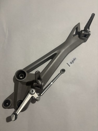 Staffa pedana ducati monster - pedana,