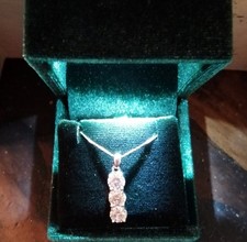 18kt gold trilogy - ct.,
