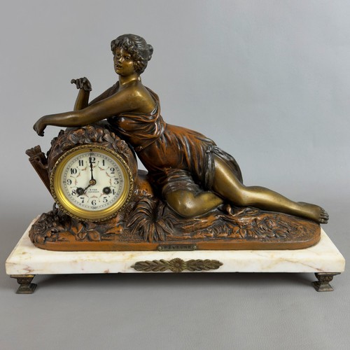 Antico orologio meccanico - antico, a