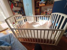 lettino di legno marca Pali