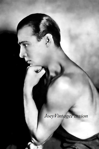 1920 rudolph valentino pinup - 1920's,