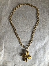Collana Con Pendente (Spilla)