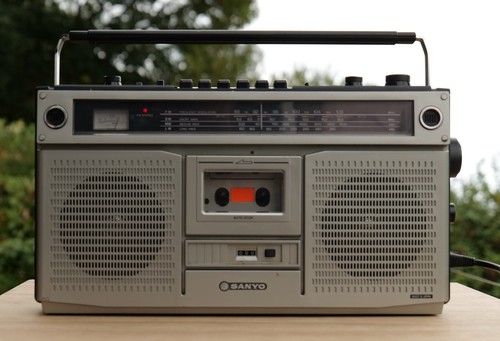 Retro sanyo stereo - stereo, casset