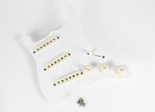 2001 Fender Stratocaster '57 1957 AVRI American Reissue Pickguard Strat caricato