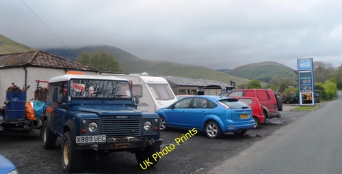 Photo 6x4 cautley garage - photo,