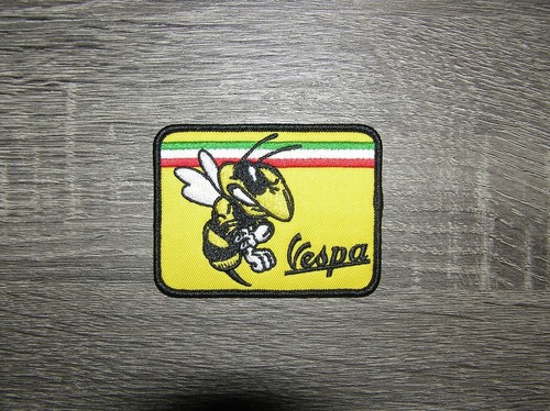 Vespa scooter ape - vespa, gialla