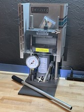 Carver 3912 Hydraulic Press