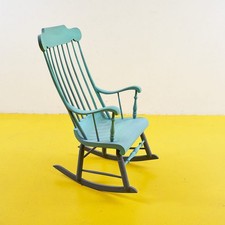 Poltrona a dondolo in stile vintage