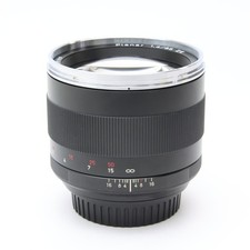 Carl Zeiss Planar T* 85mm