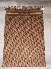 sciarpa Dior mai utilizzata in