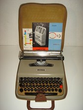 MACCHINA DA SCRIVERE PORTATILE D'EPOCA - ANTICA - OLIVETTI LETTERA 22