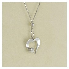 Girocollo con cuore pendente e