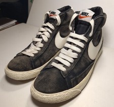 NIKE scarpe sneakers uomo e donna. EU 40,5. Colore Grigio nero. Usate