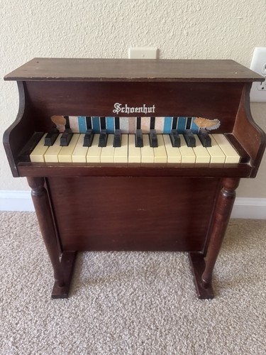 Pianoforte giocattolo