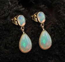 Orecchino opale di fuoco