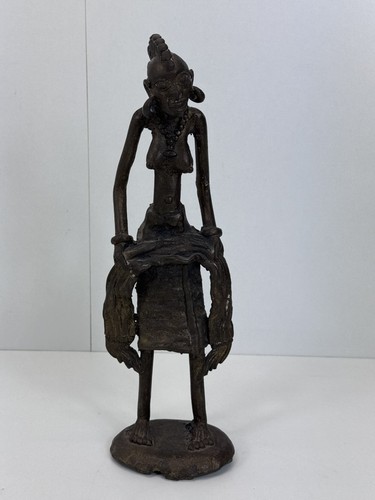 Scultura vintage come statua